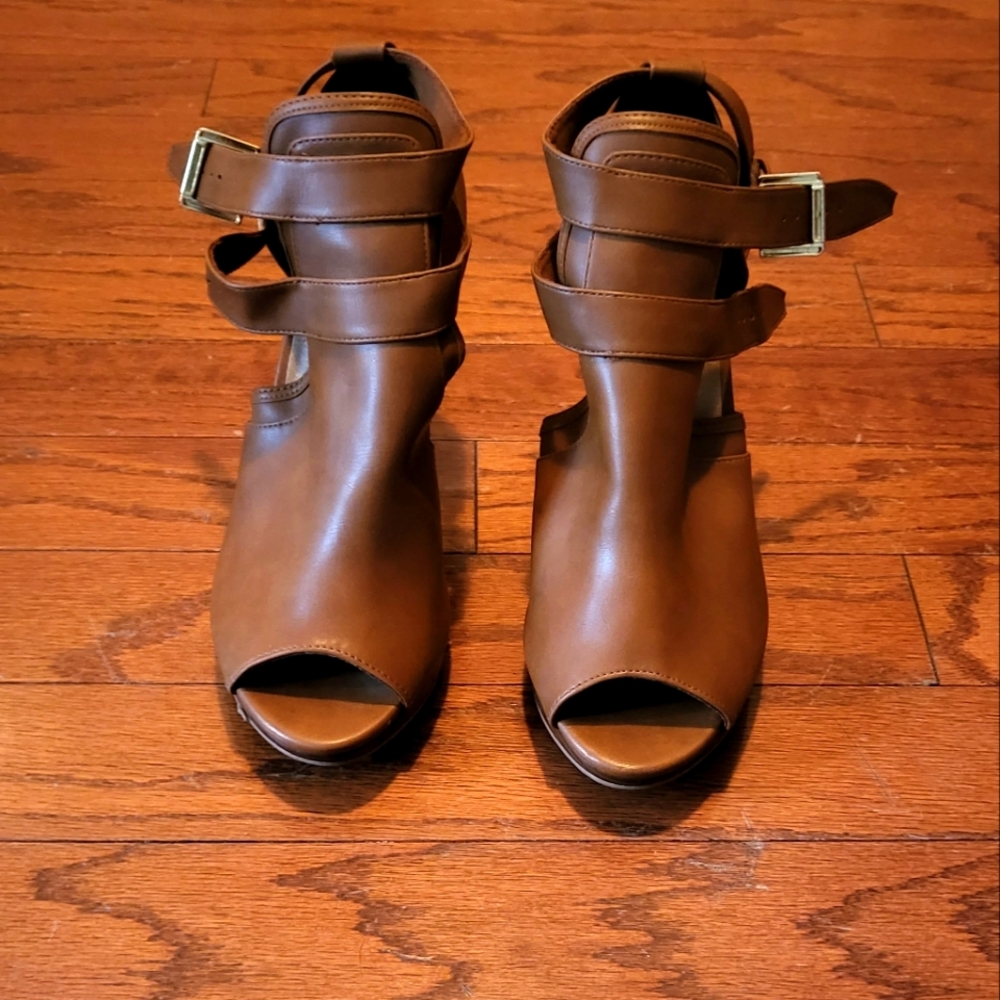Women Heel Shoes